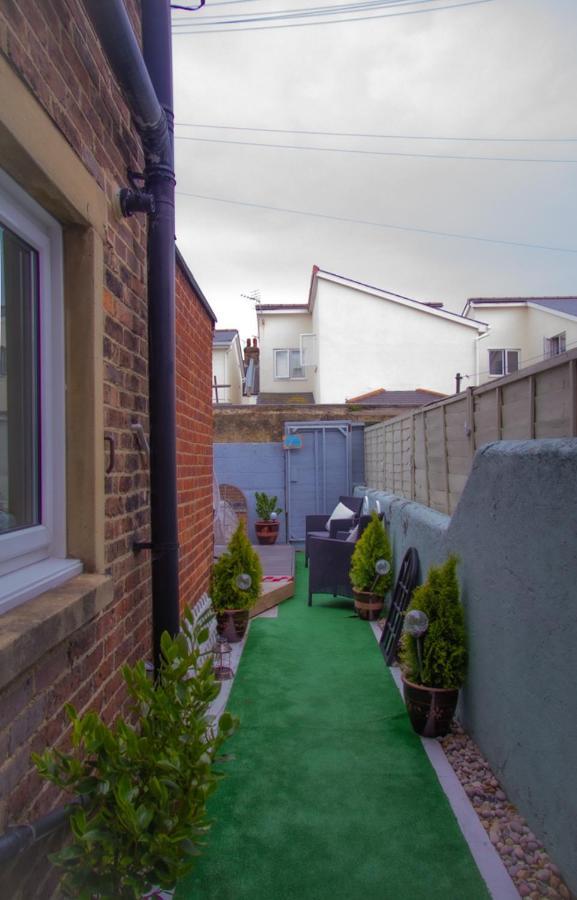 Beautiful Victorian Terraced House Βίλα Ήστμπορν Εξωτερικό φωτογραφία